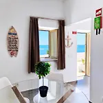 Casa - House, Private Terrace & Pool 贝纳吉
