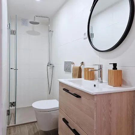 Casa - House, Private Terrace & Pool * 贝纳吉